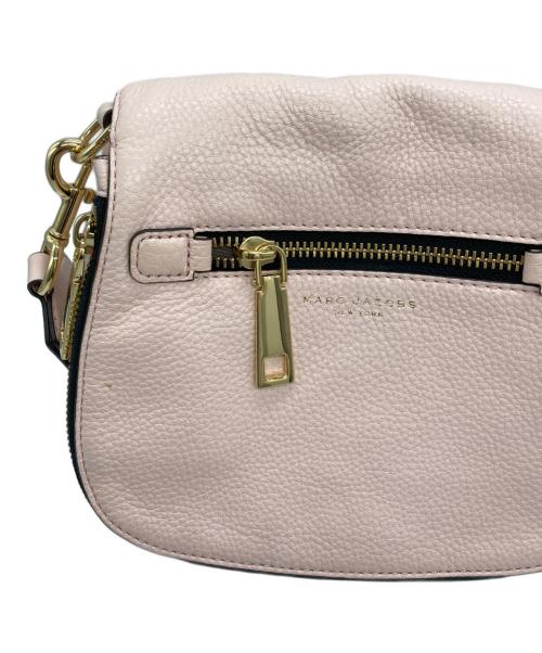 MARC JACOBS（マークジェイコブズ）MARC JACOBS (マークジェイコブス) GOTHAM SMALL NOMAD CROSSBODY BAG ピンクの古着・服飾アイテム