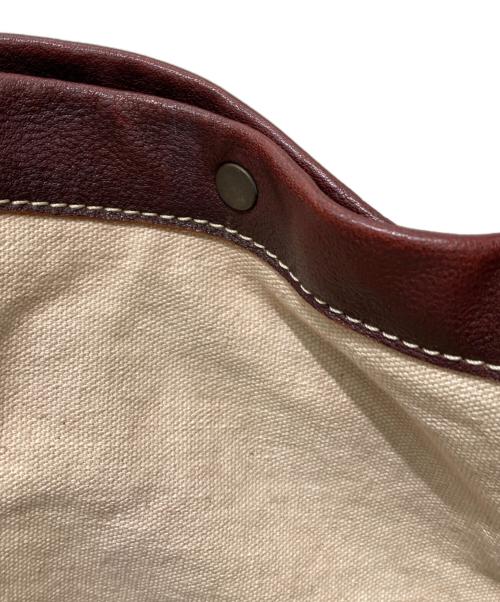 IO PELLE（イオペレ）IO PELLE (イオペレ) ハンドバッグ ベージュの古着・服飾アイテム