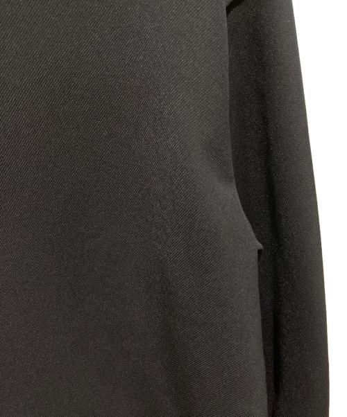 Emma Taylor（エマテイラー）Emma Taylor (エマテイラー) パール釦キーネックロングスリーブブラウス ネイビー サイズ:FREEの古着・服飾アイテム