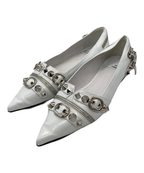 Jeffrey Campbell（ジェフリーキャンベル）Jeffrey Campbell (ジェフリーキャンベル) スタッズフラットパンプス ホワイト サイズ:37の古着・服飾アイテム