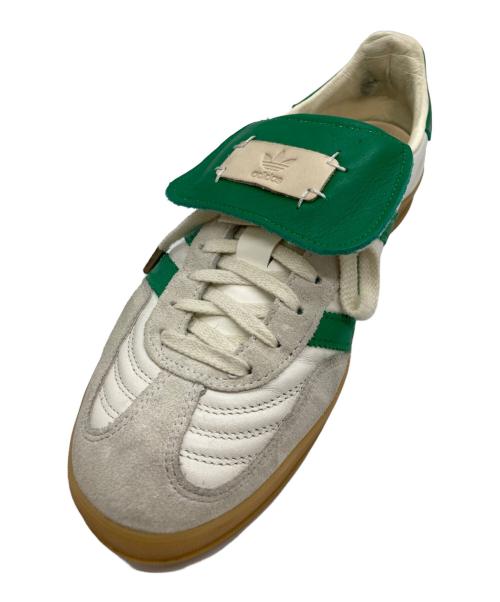 adidas（アディダス）adidas (アディダス) FOOT INDUSTRY (フットインダストリー) GAZELLE INDOOR グリーン×アイボリー サイズ:27の古着・服飾アイテム