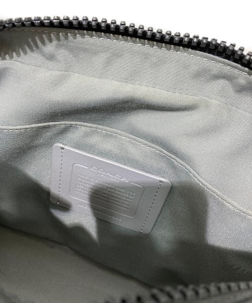 COACH（コーチ）COACH (コーチ) トラック クロスボディ・カラーブロック シグネチャー キャンバス・コーチ スタンプ アイボリーの古着・服飾アイテム