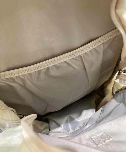 Columbia（コロンビア）Columbia (コロンビア) キャッスルロック20Lバックパック II ホワイトの古着・服飾アイテム