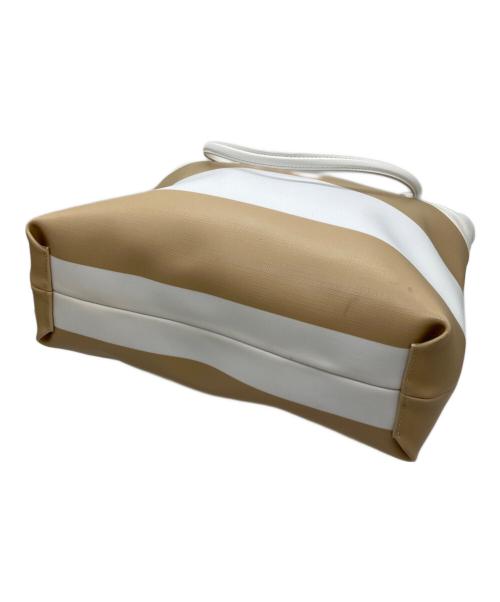 COACH（コーチ）COACH (コーチ) PVCレザートートバッグ ベージュの古着・服飾アイテム