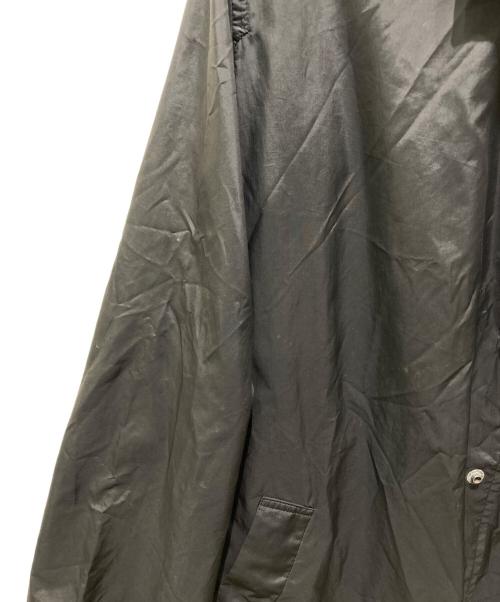 JOHN LAWRENCE SULLIVAN（ジョン ローレンス サリバン）JOHN LAWRENCE SULLIVAN (ジョン ローレンス サリバン) ルーズコーチジャケット ブラック サイズ:Sの古着・服飾アイテム