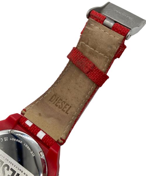 DIESEL（ディーゼル）DIESEL (ディーゼル) リストウォッチ レッドの古着・服飾アイテム
