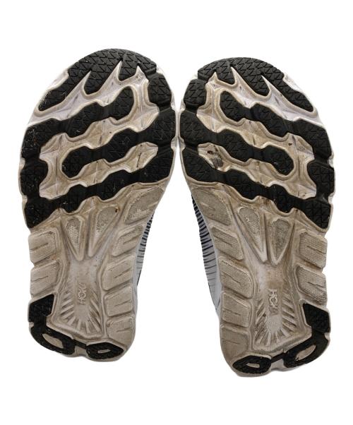 HOKAONEONE（ホカオネオネ）HOKAONEONE (ホカオネオネ) RINCON 3 WIDE ブラック×ホワイト サイズ:26.5の古着・服飾アイテム