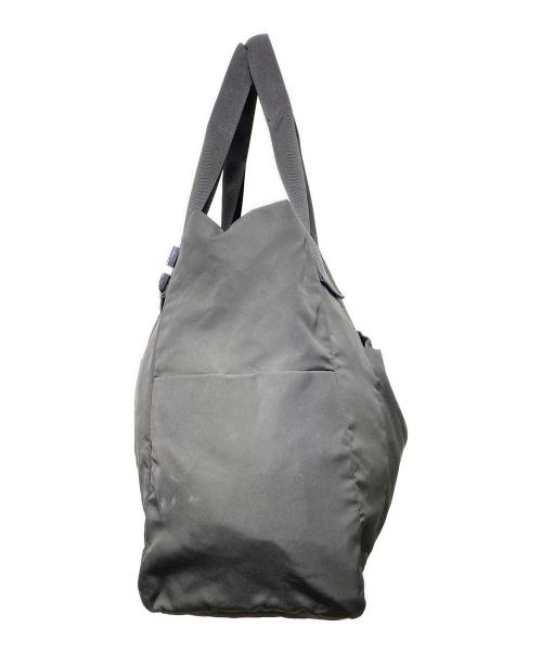 ear PAPILLONNER（イアパピヨネ）ear PAPILLONNER (イアパピヨネ) 樹脂パーツトートバッグ ブラックの古着・服飾アイテム