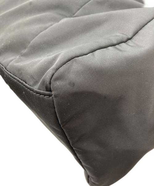 ear PAPILLONNER（イアパピヨネ）ear PAPILLONNER (イアパピヨネ) 樹脂パーツトートバッグ ブラックの古着・服飾アイテム