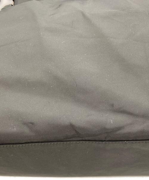 ear PAPILLONNER（イアパピヨネ）ear PAPILLONNER (イアパピヨネ) 樹脂パーツトートバッグ ブラックの古着・服飾アイテム