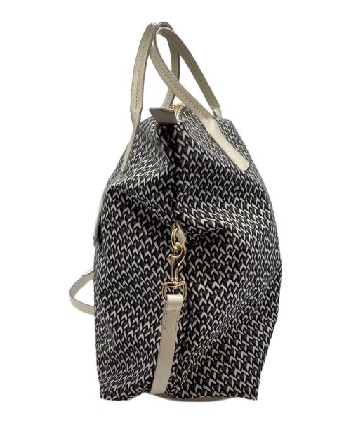 ROBERTA PIERI（ロベルタピエリ）ROBERTA PIERI (ロベルタピエリ) 2WAYショルダーバッグ ホワイト×ブラックの古着・服飾アイテム