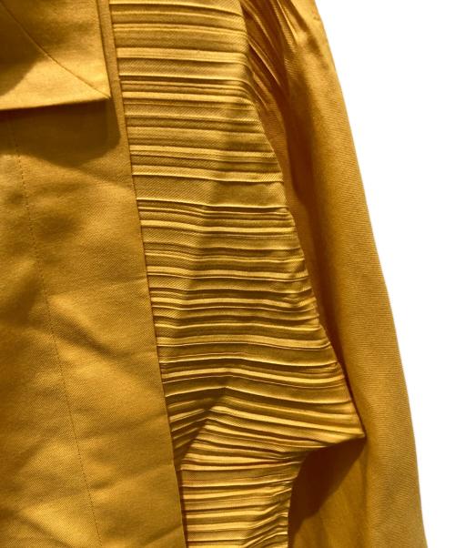 ISSEY MIYAKE（イッセイミヤケ）ISSEY MIYAKE (イッセイミヤケ) プリーツトッパージャケット イエロー サイズ:2の古着・服飾アイテム
