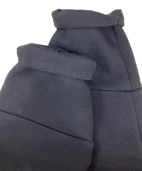 UNITED TOKYO（ユナイテッドトーキョー）UNITED TOKYO (ユナイテッドトーキョー) ボンディングカットランパーカー ブラック サイズ:記載なしの為実寸参照の古着・服飾アイテム