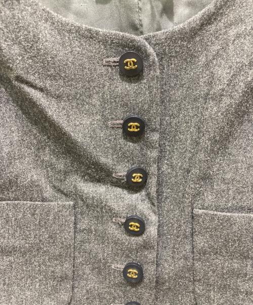 CHANEL（シャネル）CHANEL (シャネル) ウールベスト グレー サイズ:不明の古着・服飾アイテム