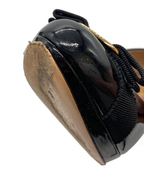 Salvatore Ferragamo（サルヴァトーレ フェラガモ）Salvatore Ferragamo (サルヴァトーレ フェラガモ) ヴァラリボンパンプス ブラック サイズ: 8Dの古着・服飾アイテム