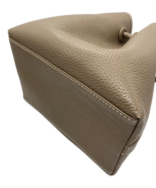 VASIC（ヴァジック）VASIC (ヴァジック) BOND MINI MINI TAUPE ベージュの古着・服飾アイテム