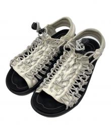 KEEN（キーン）の古着「ユニーク ツー オーティー」｜ブラック×ホワイト