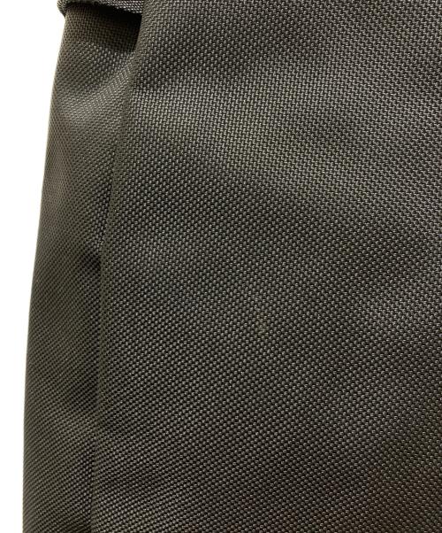 AER（エアー）Aer (エアー) Travel Sling Bag ブラックの古着・服飾アイテム