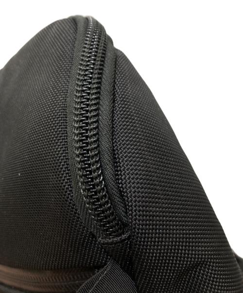 AER（エアー）Aer (エアー) Travel Sling Bag ブラックの古着・服飾アイテム