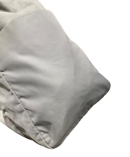 ear PAPILLONNER（イアパピヨネ）ear PAPILLONNER (イアパピヨネ) 樹脂パーツ2WAYトートバッグ グレーの古着・服飾アイテム