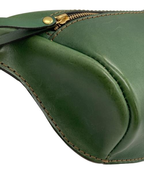 Herz（ヘルツ）Herz (ヘルツ) 立体マチ レザー ボディバッグ ボトルグリーンの古着・服飾アイテム