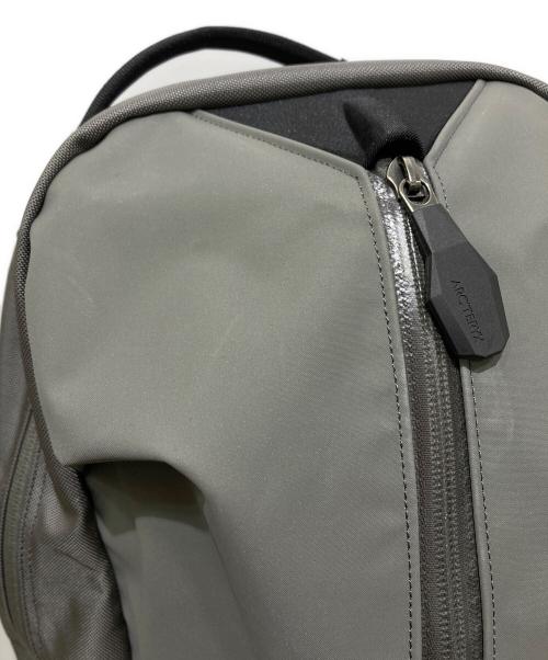 ARC'TERYX（アークテリクス）ARC'TERYX (アークテリクス) ARRO 22 BACKPACK グレーの古着・服飾アイテム