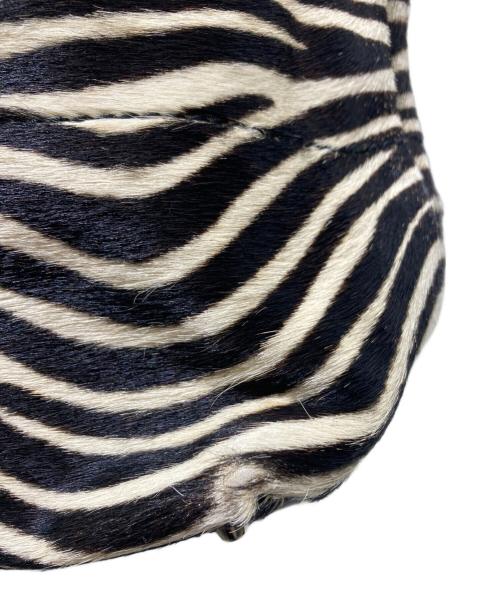 FURLA（フルラ）FURLA (フルラ) ハラコトートバッグ ブラック×ホワイトの古着・服飾アイテム