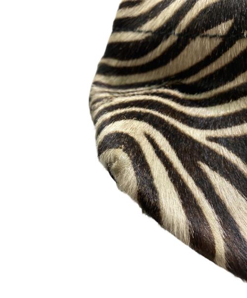 FURLA（フルラ）FURLA (フルラ) ハラコトートバッグ ブラック×ホワイトの古着・服飾アイテム