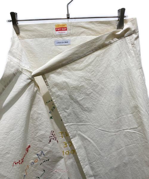 PAY DAY（ペイデイ）PAY DAY (ペイデイ) RHC Ron Herman (アールエイチシー ロンハーマン) 別注メモリアルラップスカート アイボリー サイズ:onesizeの古着・服飾アイテム
