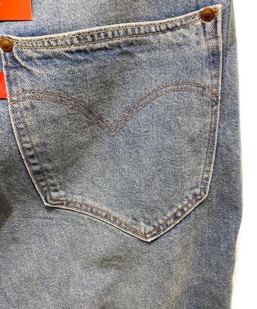 LEVI'S RED（リーバイス レッド）LEVI'S RED (リーバイス レッド) 550 RELAXED デニムパンツ インディゴ サイズ:32 未使用品の古着・服飾アイテム