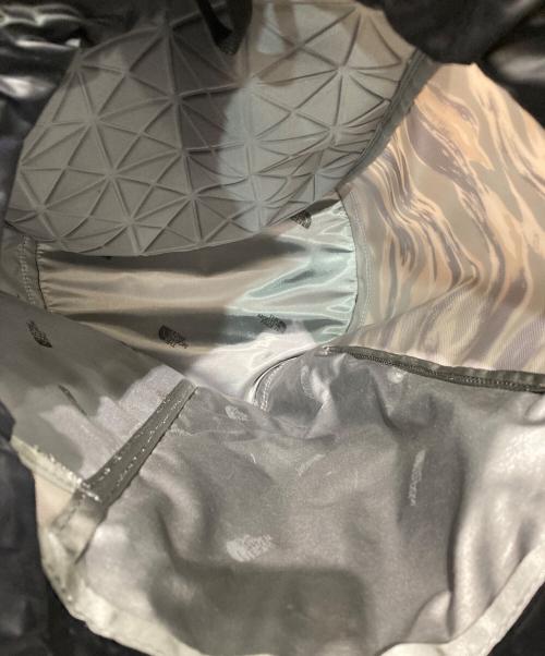 THE NORTH FACE（ザ ノース フェイス）THE NORTH FACE (ザ ノース フェイス) BCホールトート28 カーキの古着・服飾アイテム