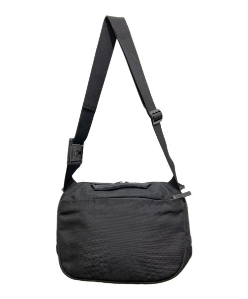 AER（エアー）Aer (エアー) Day Sling Max 3 ブラックの古着・服飾アイテム