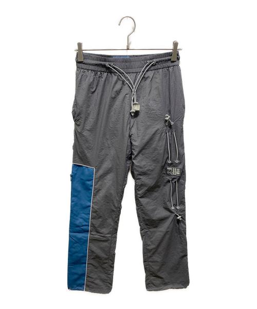C2H4（シーツーエイチフォー）C2H4 (シーツーエイチフォー) ナイロンパンツ グレー サイズ:XSの古着・服飾アイテム