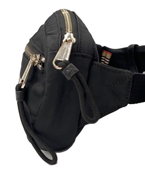 BURBERRY LONDON（バーバリーロンドン）BURBERRY LONDON (バーバリーロンドン) スモール ロゴプリント ECONYLR キャノン バムバッグ ブラックの古着・服飾アイテム