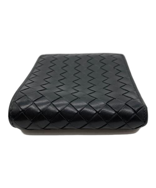 BOTTEGA VENETA（ボッテガベネタ）BOTTEGA VENETA (ボッテガベネタ) イントレチャート2つ折り財布 ブラックの古着・服飾アイテム