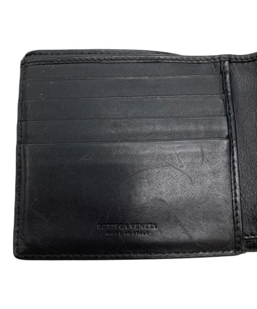 BOTTEGA VENETA（ボッテガベネタ）BOTTEGA VENETA (ボッテガベネタ) イントレチャート2つ折り財布 ブラックの古着・服飾アイテム