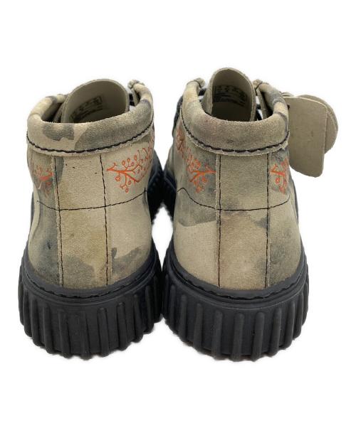 CLARKS（クラークス）CLARKS (クラークス) CLARKS Torhill Tor オフホワイトカモ ベージュ サイズ:26㎝の古着・服飾アイテム