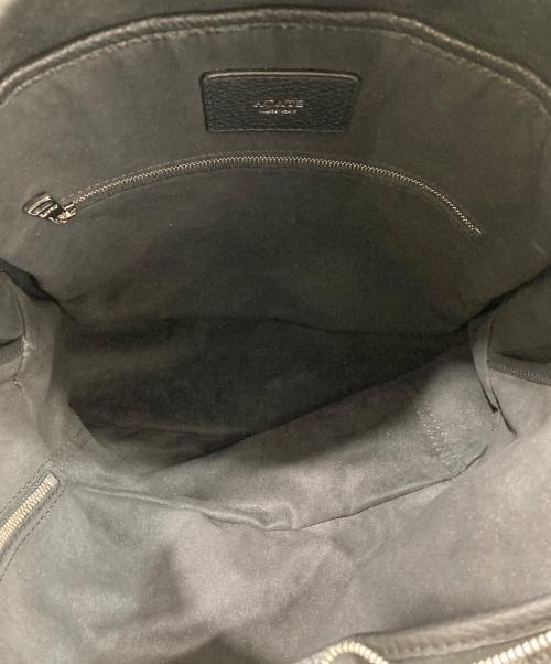 ACATE（アカーテ）ACATE (アカーテ) カーフ シュリンクレザー バックパック ブラックの古着・服飾アイテム