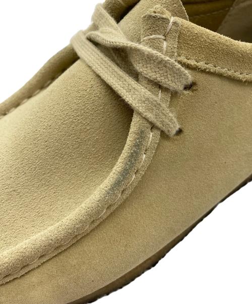 CLARKS（クラークス）CLARKS (クラークス) ワラビーシューズ ベージュ サイズ:EU40の古着・服飾アイテム