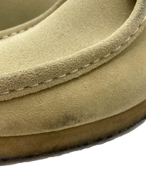 CLARKS（クラークス）CLARKS (クラークス) ワラビーシューズ ベージュ サイズ:EU40の古着・服飾アイテム