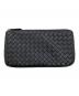 BOTTEGA VENETA（ボッテガベネタ）の古着「レザーポーチ」｜ブラック