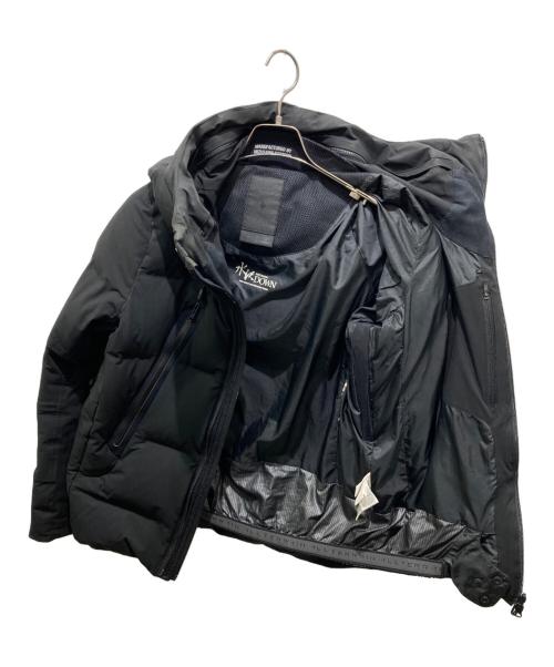 DESCENTE ALLTERRAIN（デザイント オルテライン）DESCENTE ALLTERRAIN (デザイント オルテライン) MIZUSAWA DOWN JACKET ブラック サイズ:Mの古着・服飾アイテム