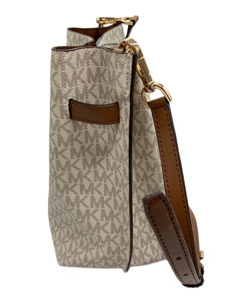 MICHAEL KORS（マイケル・コース）MICHAEL KORS (マイケル・コース) ショルダーバッグ ホワイト×ブラウンの古着・服飾アイテム