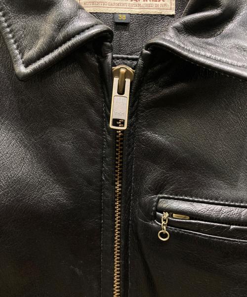 AVIREX（アヴィレックス）AVIREX (アヴィレックス) トラッカーライダース レザージャケット ブラック サイズ:38の古着・服飾アイテム