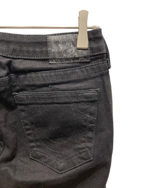 TRUE RELIGION（トゥルー レリジョン）TRUE RELIGION (トゥルー レリジョン) フレアブラックデニムパンツ ブラック サイズ:28の古着・服飾アイテム