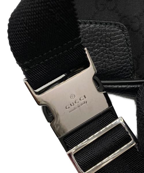GUCCI（グッチ）GUCCI (グッチ) GGナイロン ボディバッグ ブラックの古着・服飾アイテム
