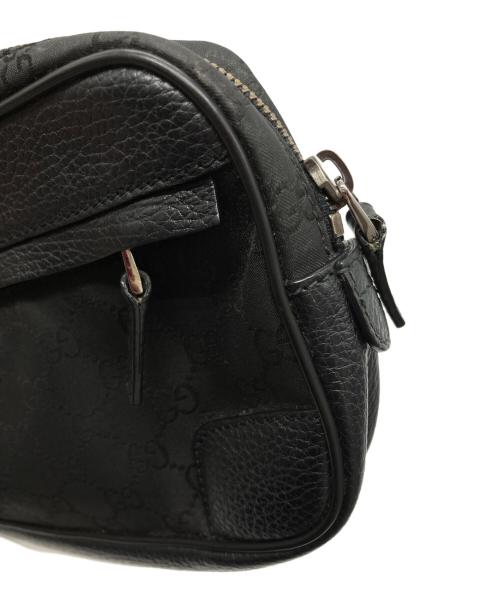 GUCCI（グッチ）GUCCI (グッチ) GGナイロン ボディバッグ ブラックの古着・服飾アイテム