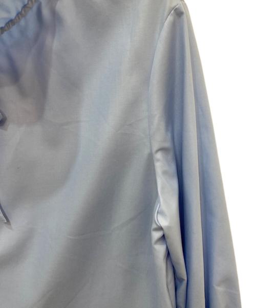 UNITED ARROWS TOKYO（ユナイテッドアローズトウキョウ）UNITED ARROWS TOKYO (ユナイテッドアローズトウキョウ) フリルカラー フレアスリーブ ブラウス ブルー サイズ:記載無しの為実寸参照の古着・服飾アイテム