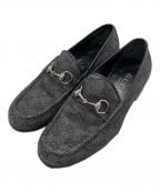 GUCCIグッチ）の古着「GGキャンバスホースビットローファー」｜グレー