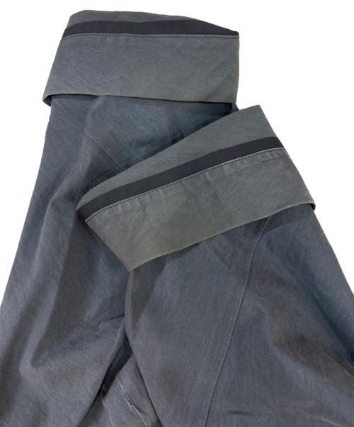 ARC'TERYX VEILANCE（アークテリクス ヴェイランス）ARC'TERYX VEILANCE (アークテリクス ヴェイランス) Isogon Hooded Jacket グレー サイズ:Sの古着・服飾アイテム